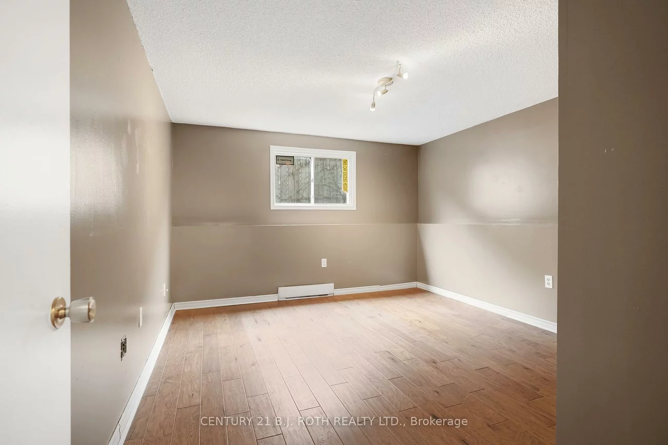 116, Shakespeare, Letitia Heights, Barrie