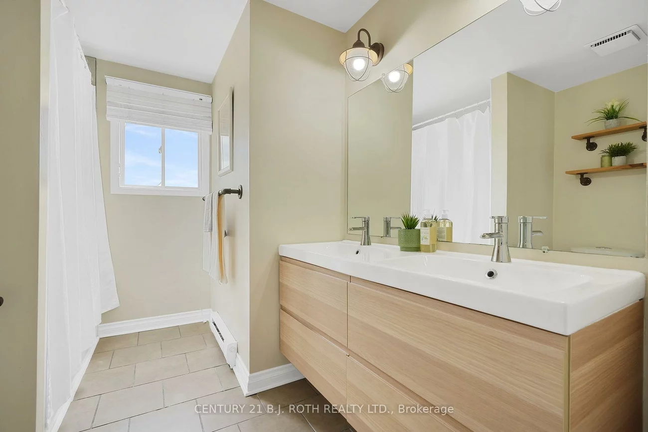 116, Shakespeare, Letitia Heights, Barrie