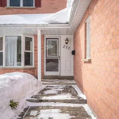 272, Dodson, Innis-Shore, Barrie