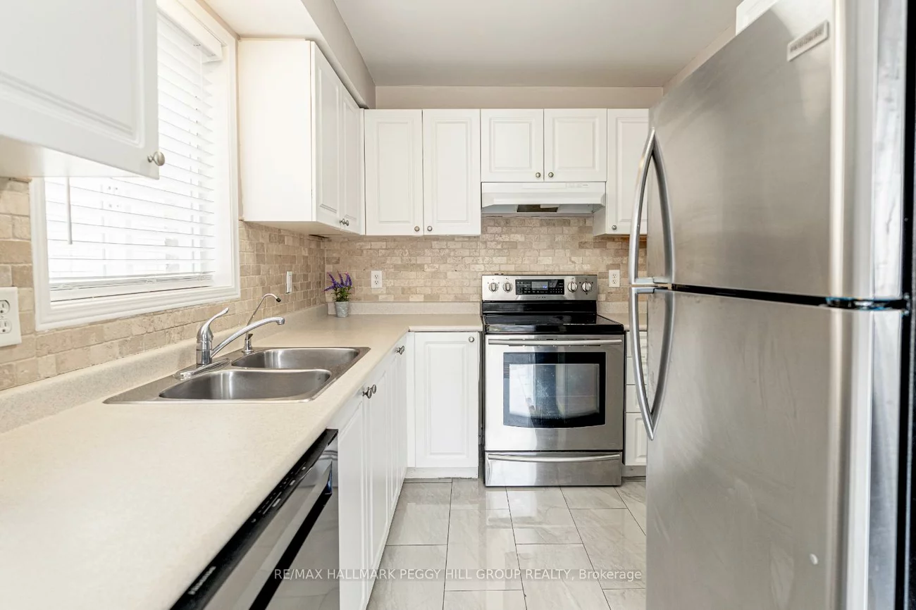 24, Coronation, Innis-Shore, Barrie