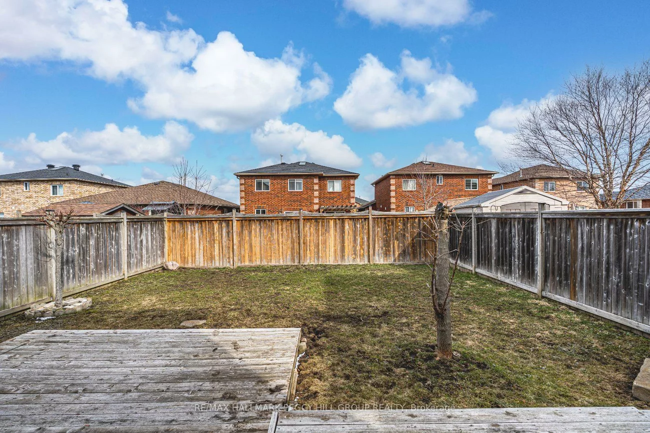 24, Coronation, Innis-Shore, Barrie
