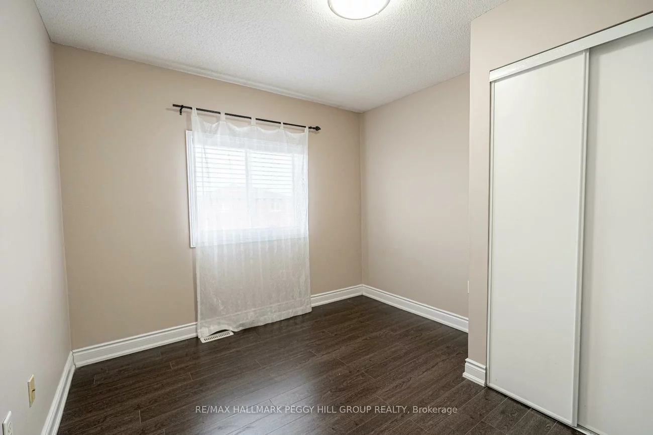 24, Coronation, Innis-Shore, Barrie