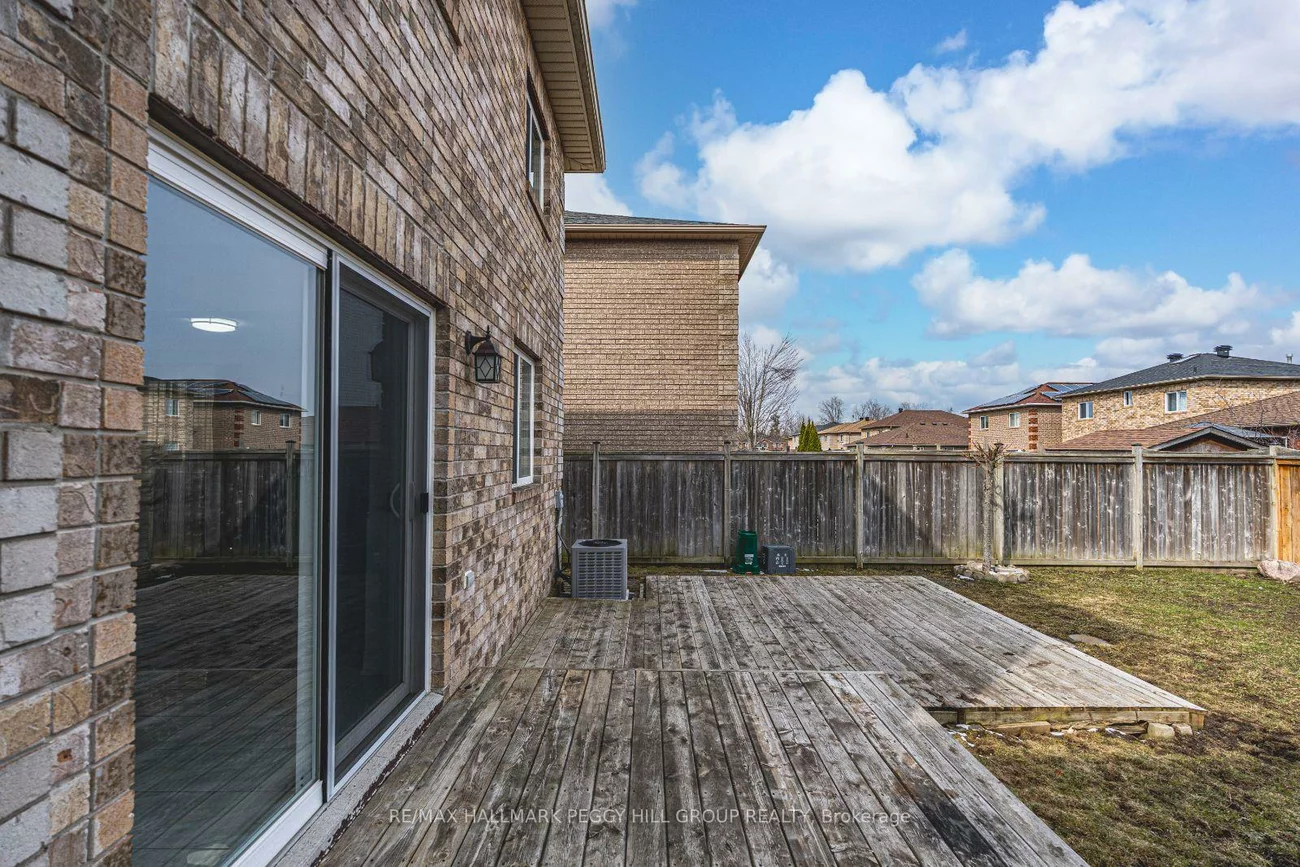 24, Coronation, Innis-Shore, Barrie