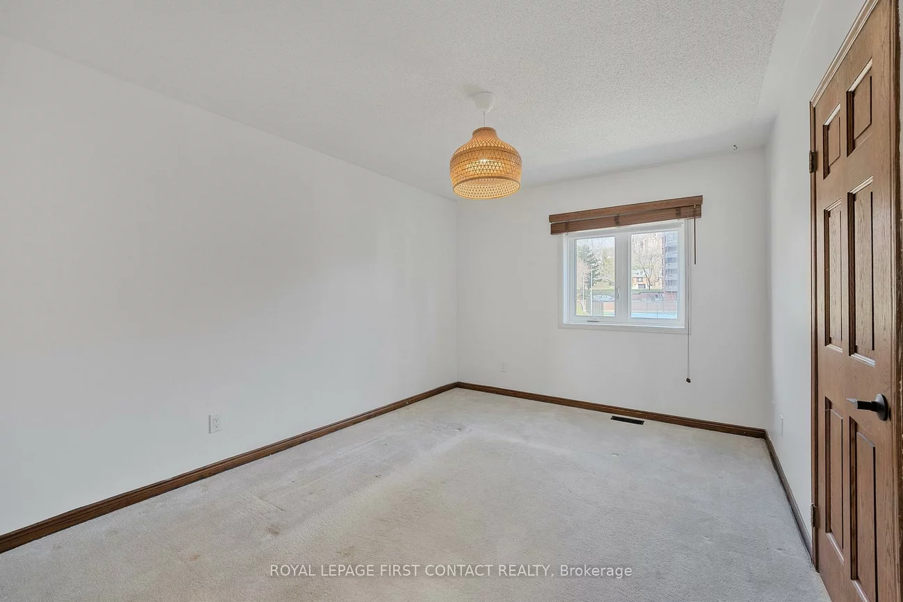36, Kempenfelt, North Shore, Barrie