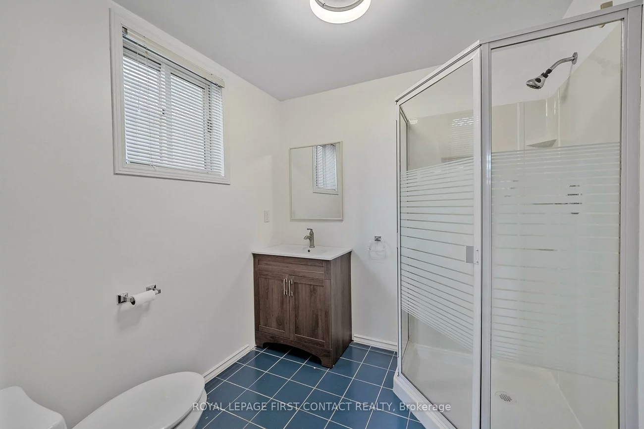36, Kempenfelt, North Shore, Barrie