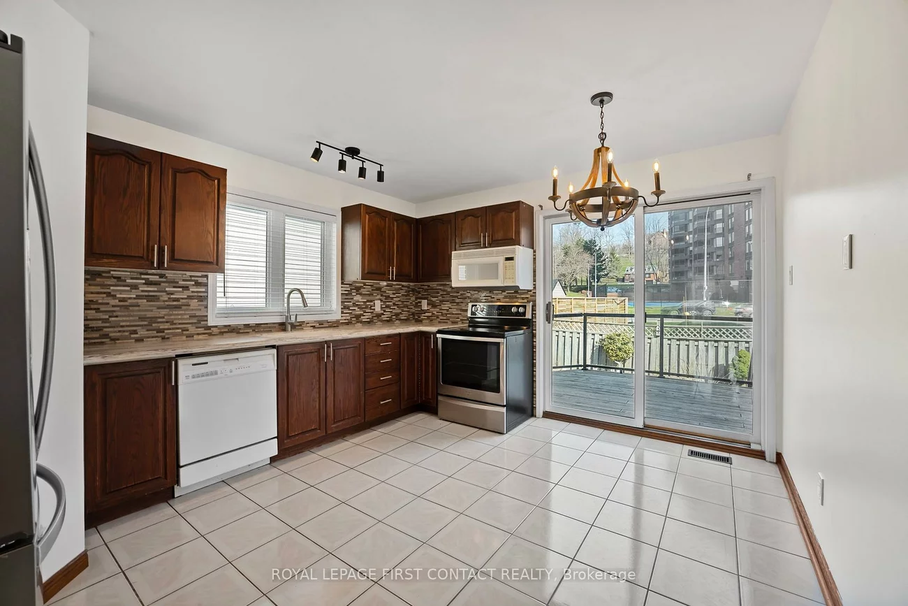 36, Kempenfelt, North Shore, Barrie