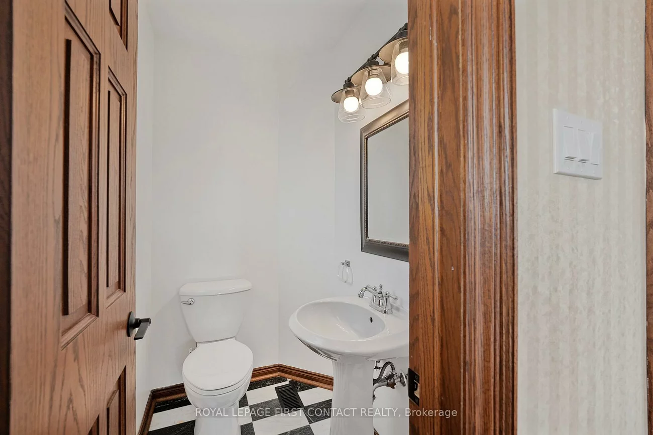 36, Kempenfelt, North Shore, Barrie