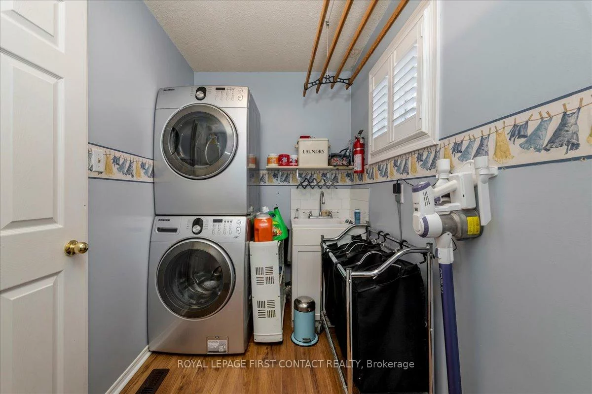 35, Blair, Grove East, Barrie