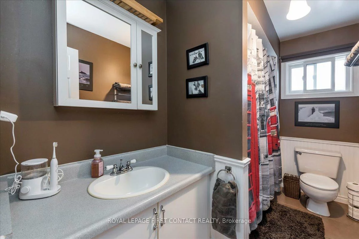 35, Blair, Grove East, Barrie