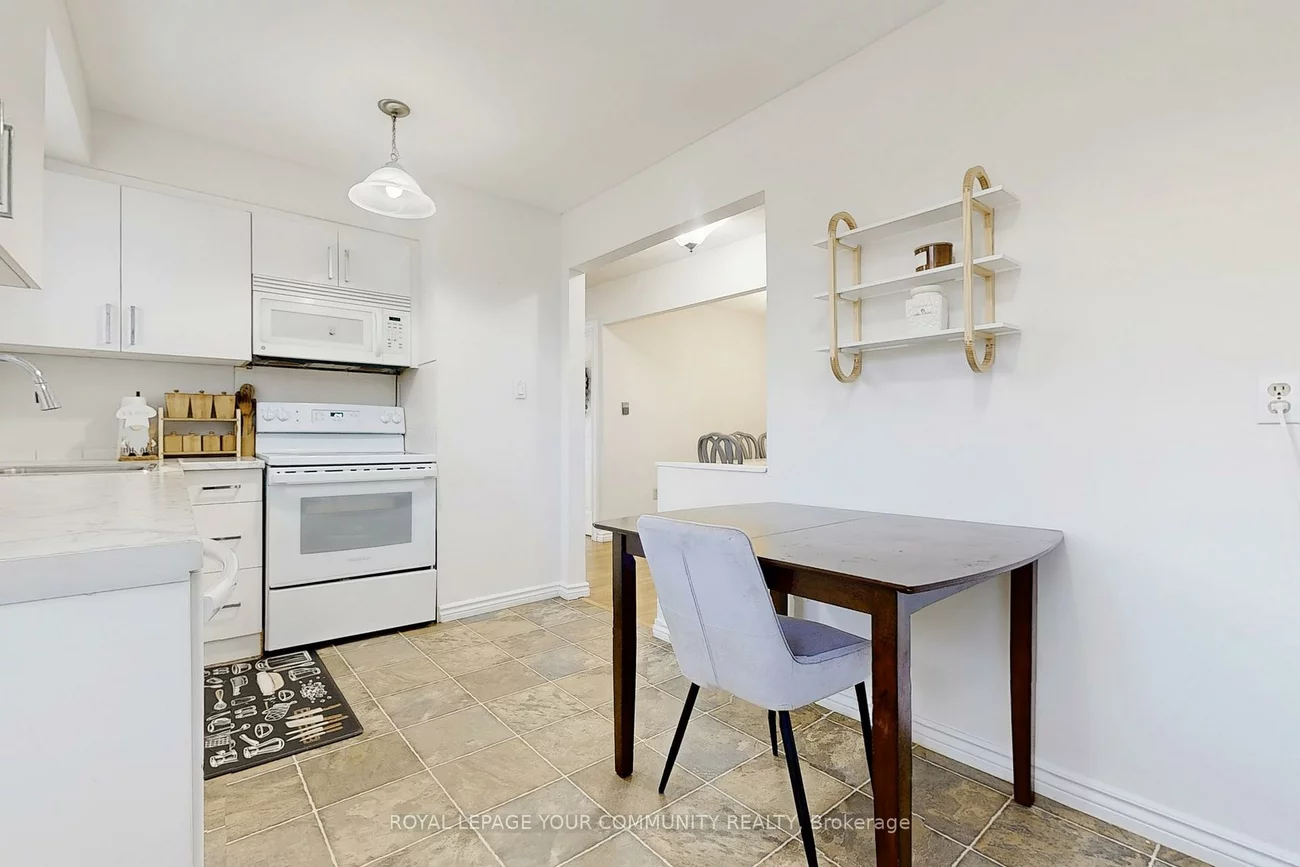 41, Maplehurst, Cundles East, Barrie
