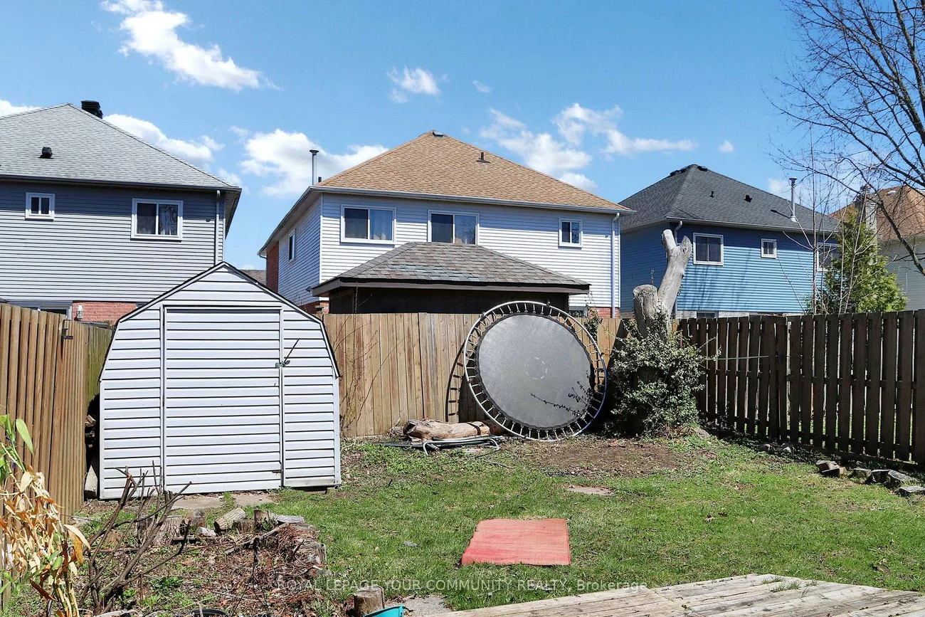 41, Maplehurst, Cundles East, Barrie