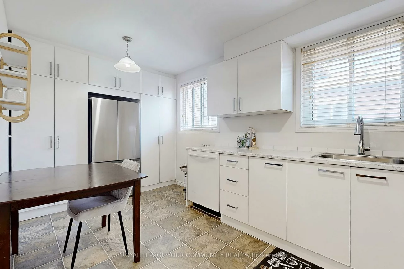 41, Maplehurst, Cundles East, Barrie