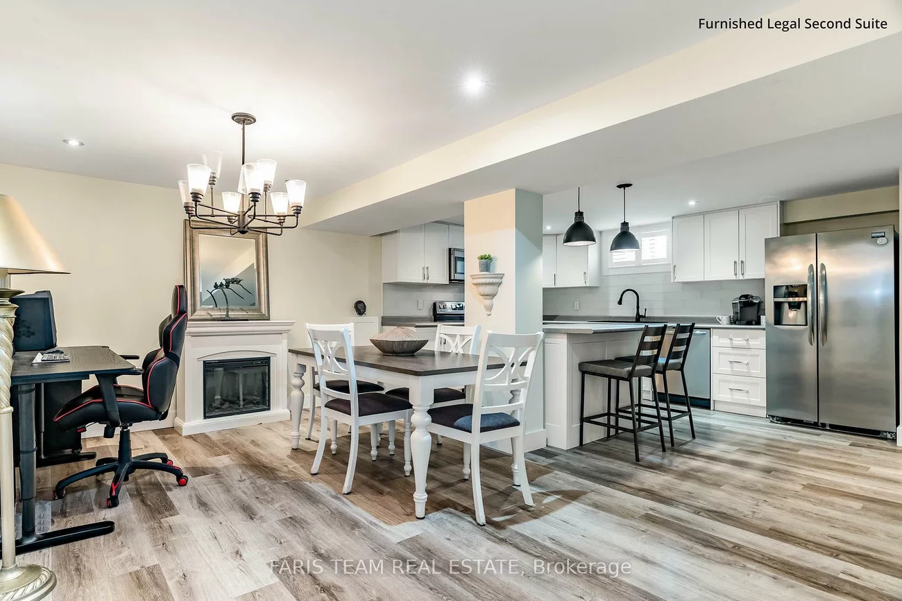 92, Nelson, Codrington, Barrie