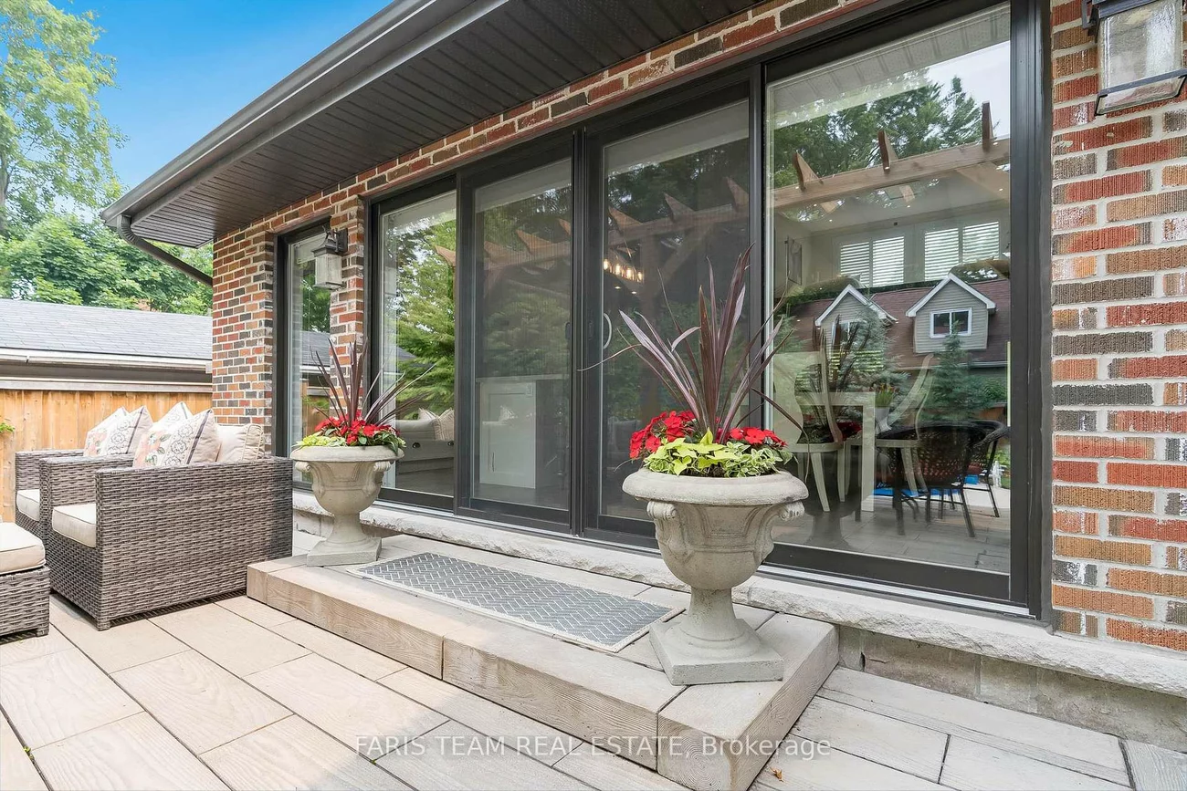 92, Nelson, Codrington, Barrie
