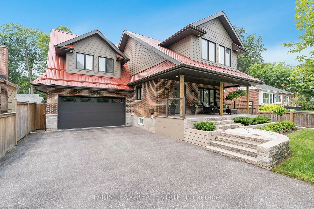 92, Nelson, Codrington, Barrie