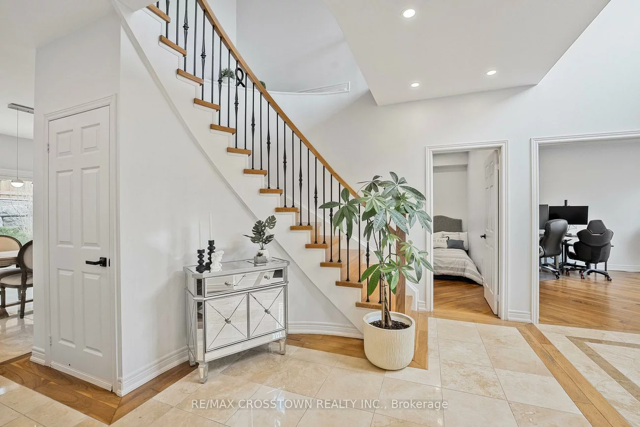 24, Windsor, Innis-Shore, Barrie