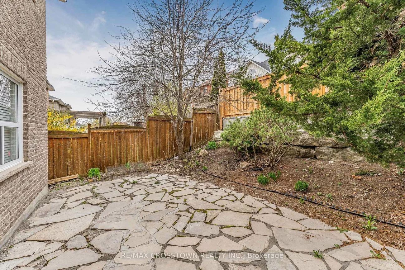 24, Windsor, Innis-Shore, Barrie