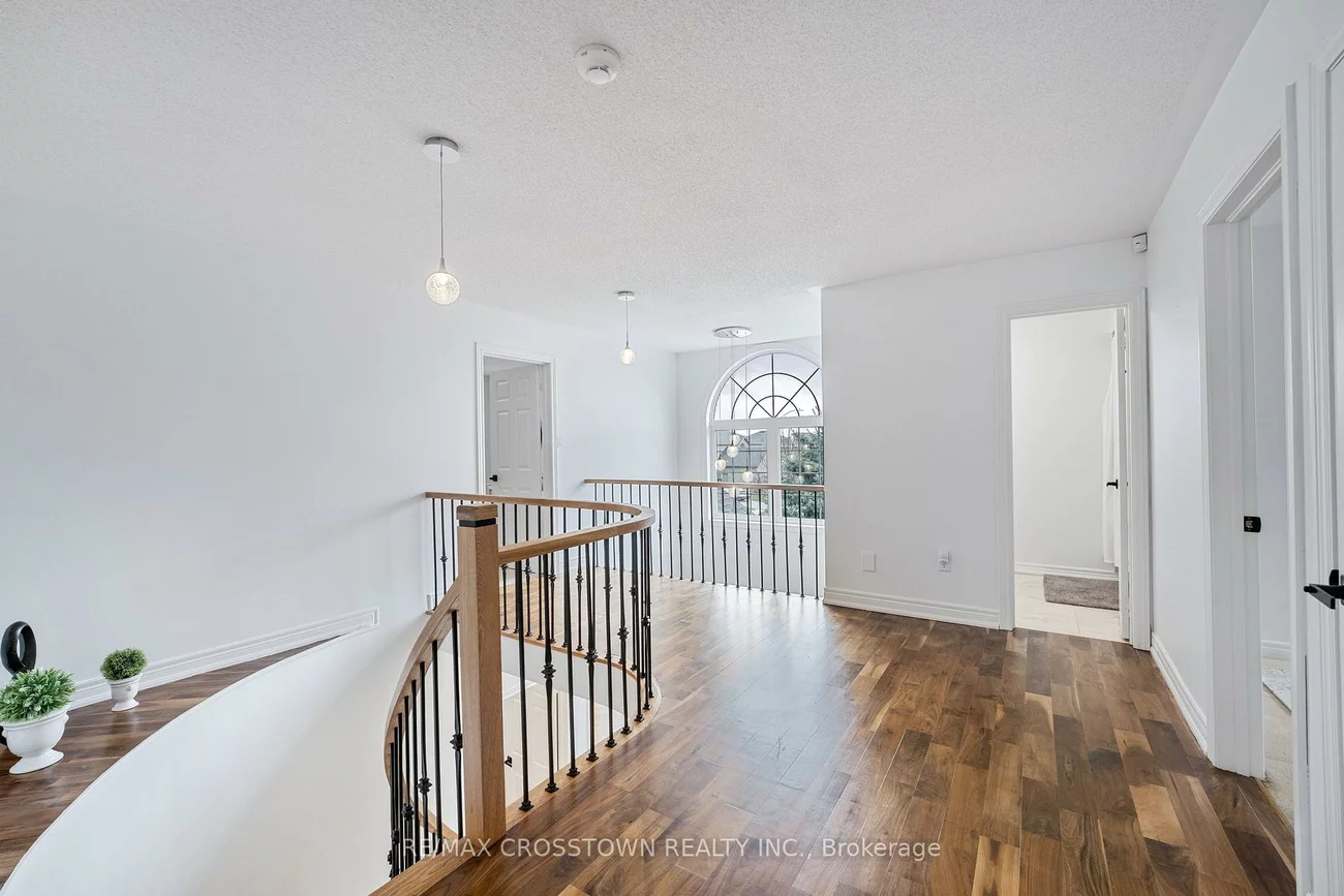 24, Windsor, Innis-Shore, Barrie
