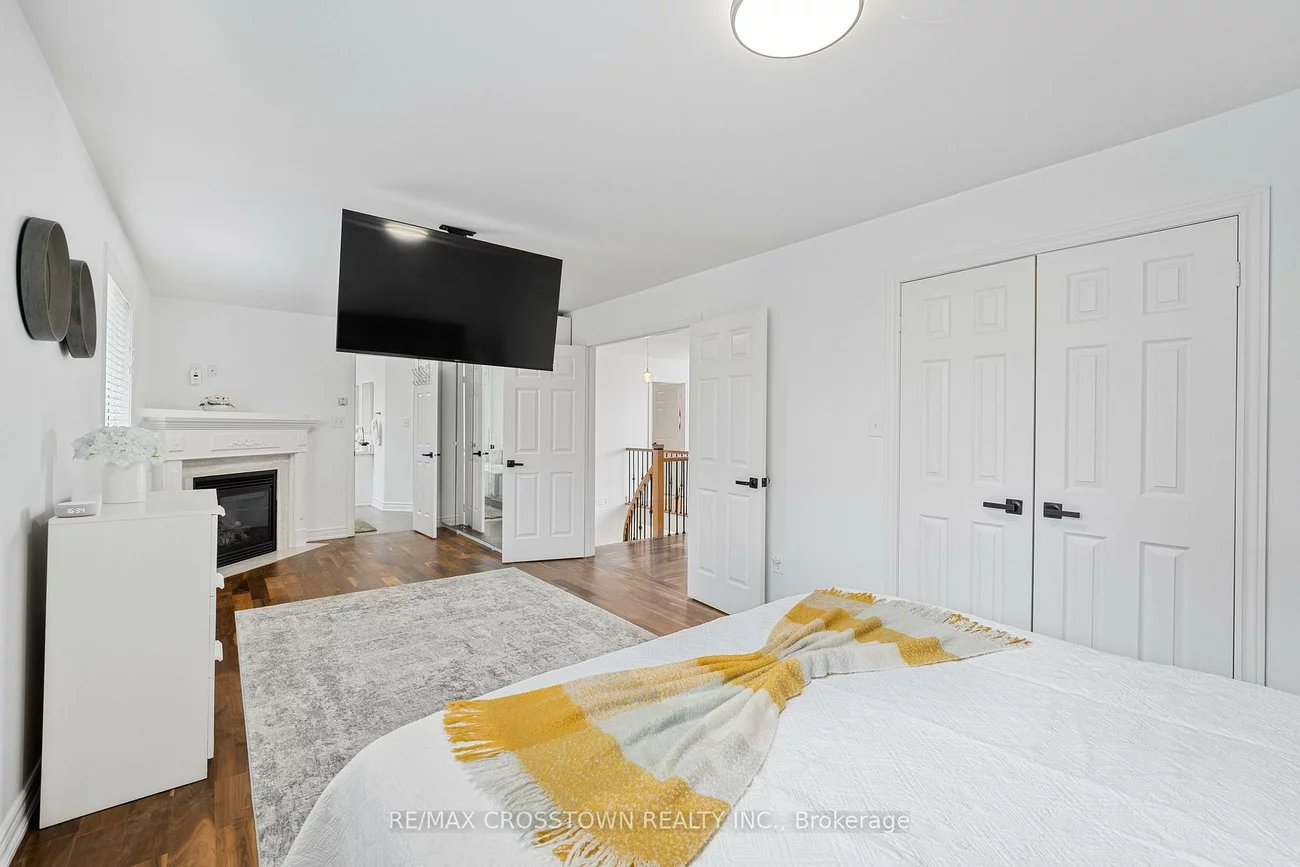 24, Windsor, Innis-Shore, Barrie