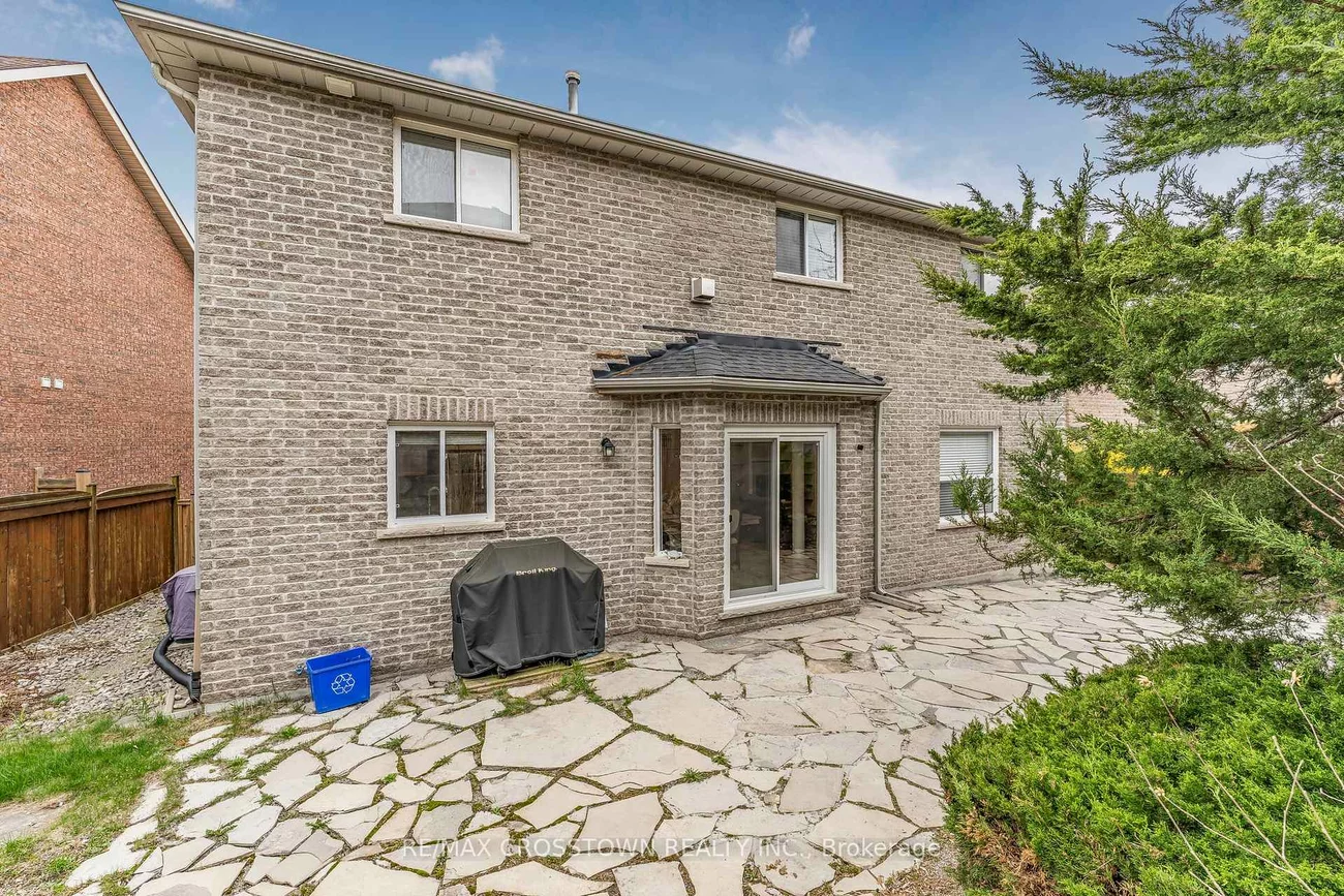 24, Windsor, Innis-Shore, Barrie