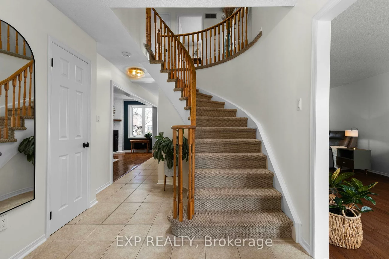 255, Hickling, Grove East, Barrie