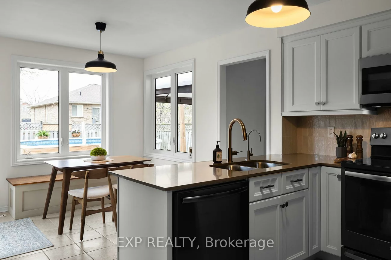 255, Hickling, Grove East, Barrie