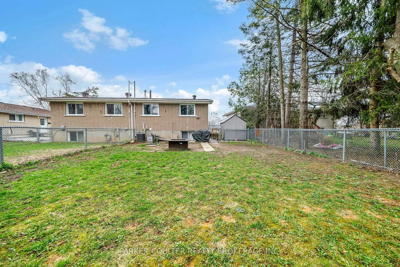 24, Heath, Cundles East, Barrie