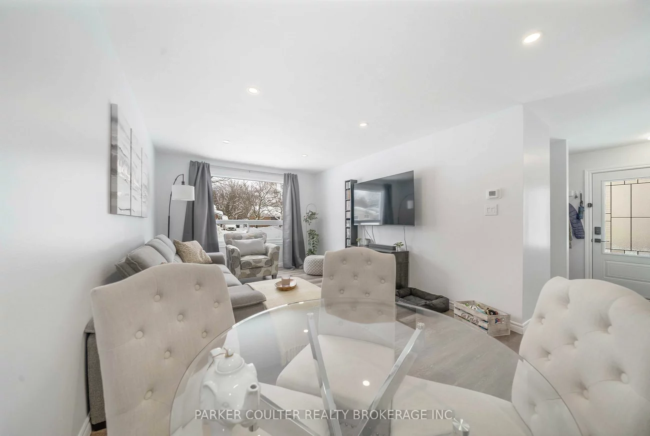 24, Heath, Cundles East, Barrie