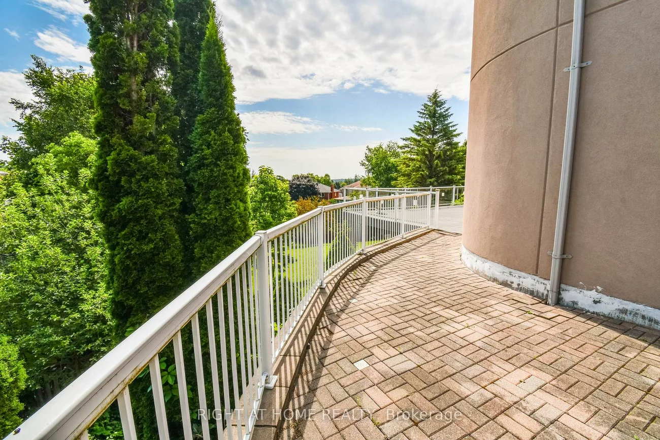 11, Thackeray, Letitia Heights, Barrie