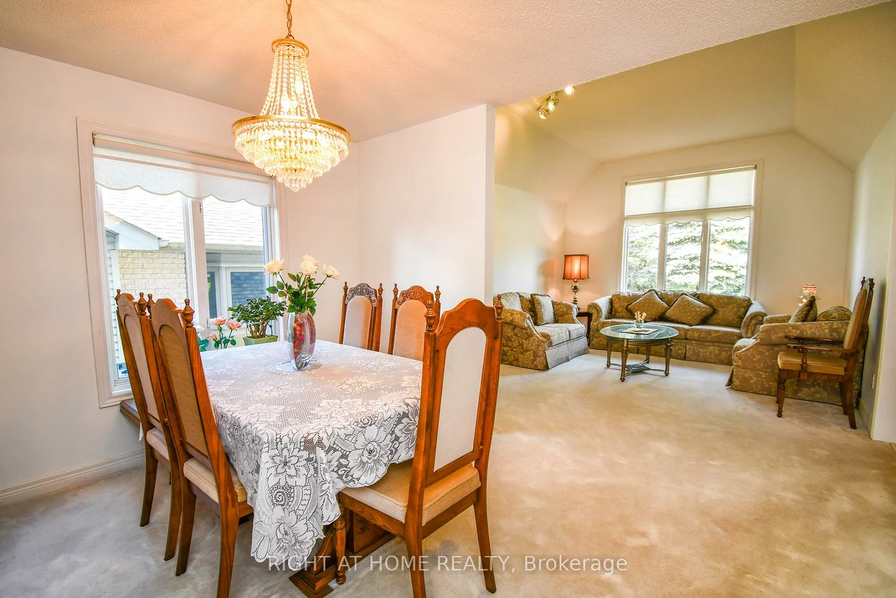 11, Thackeray, Letitia Heights, Barrie