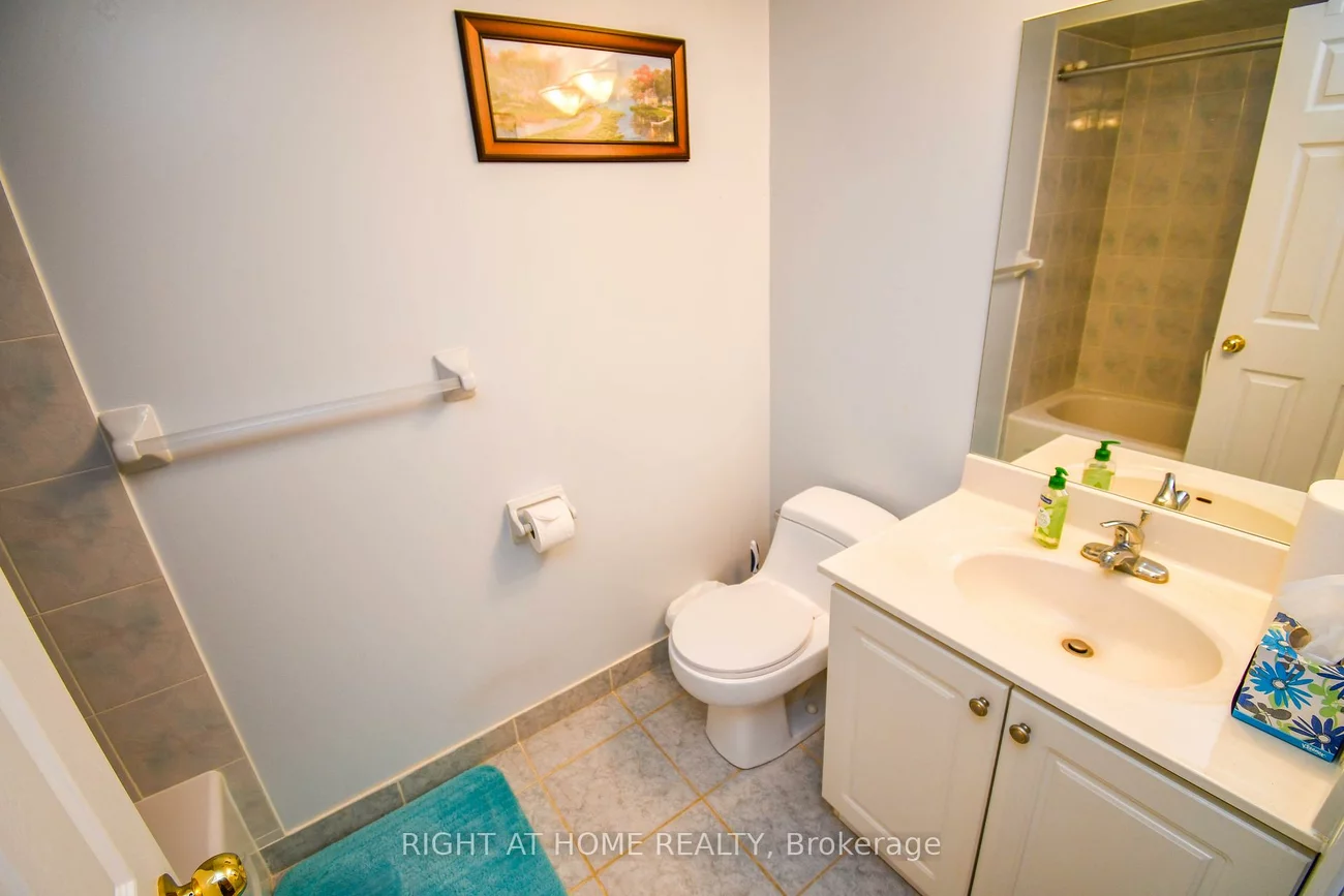 11, Thackeray, Letitia Heights, Barrie