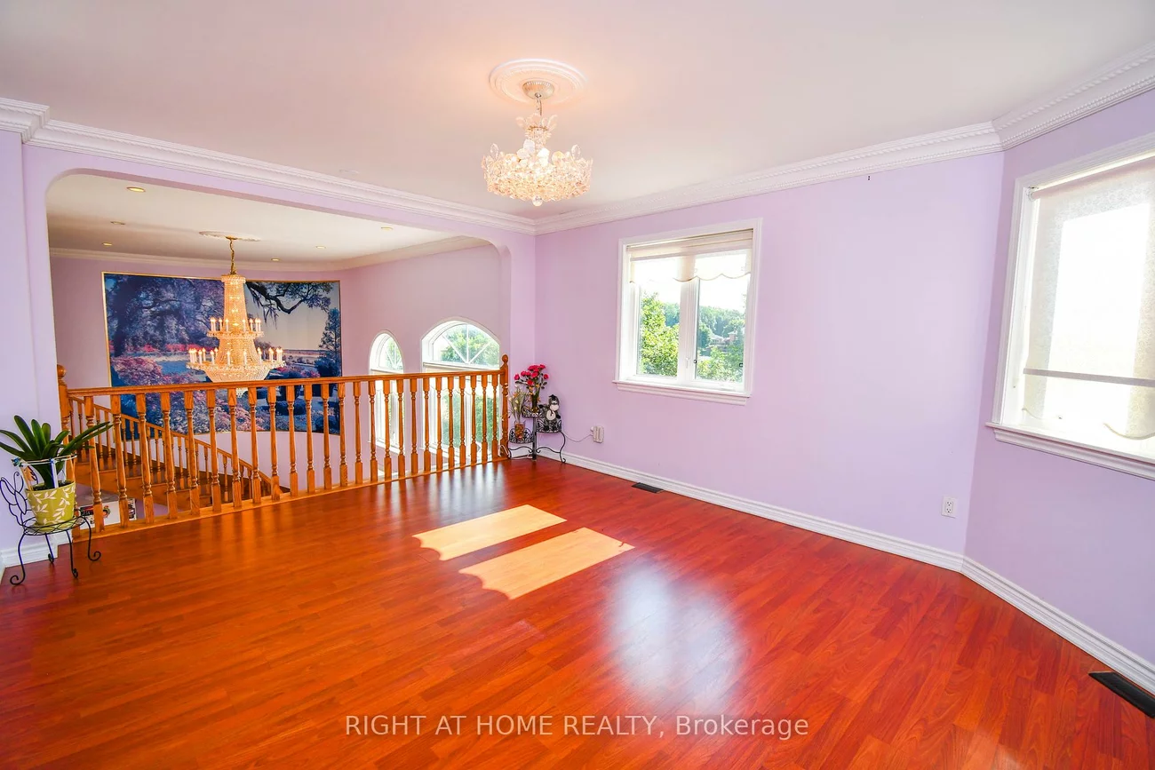 11, Thackeray, Letitia Heights, Barrie