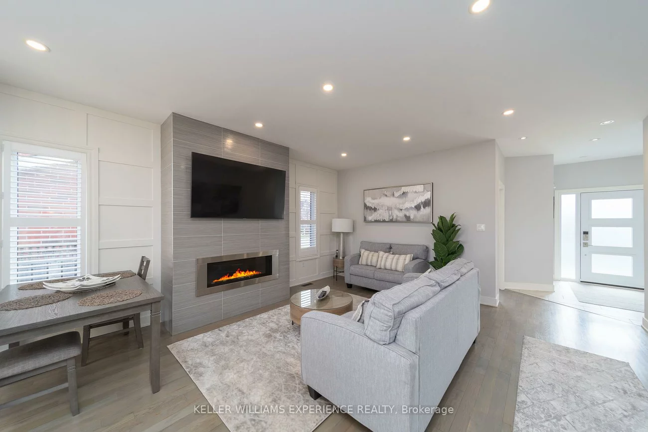 41, THRUSHWOOD, Holly, Barrie