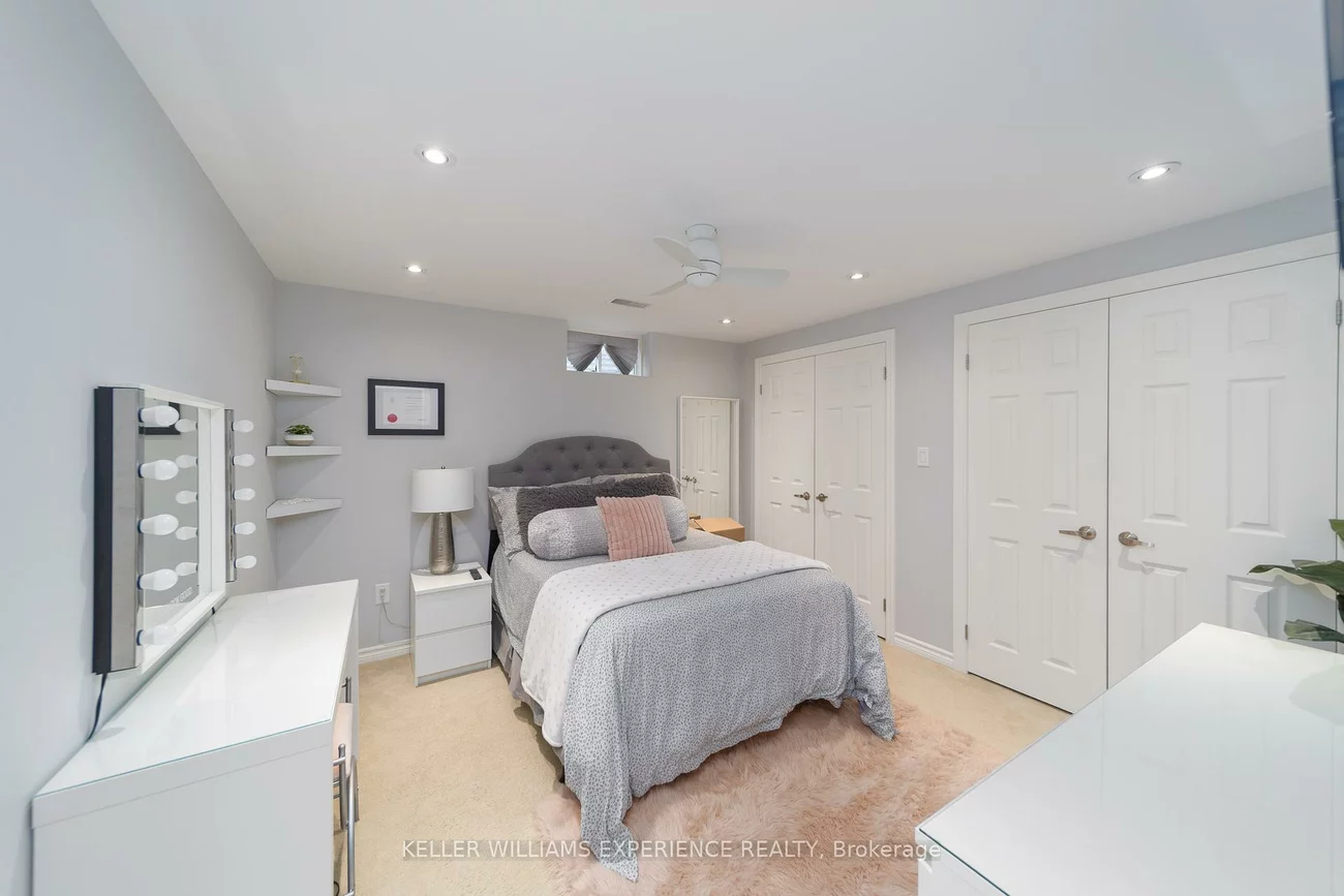 41, THRUSHWOOD, Holly, Barrie