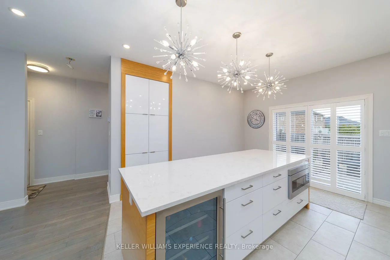 41, THRUSHWOOD, Holly, Barrie