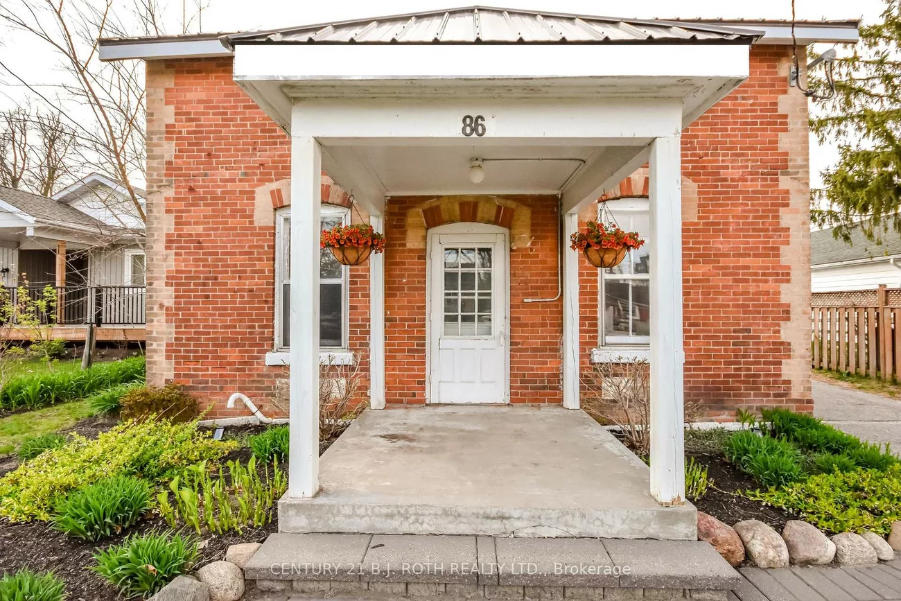 86, Henry, Queen's Park, Barrie