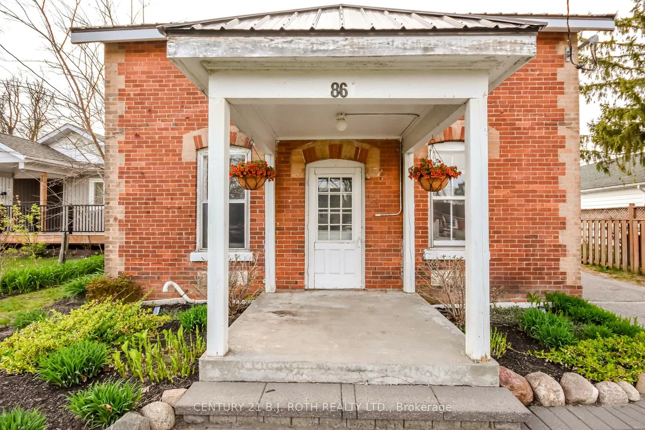 86, Henry, Queen's Park, Barrie
