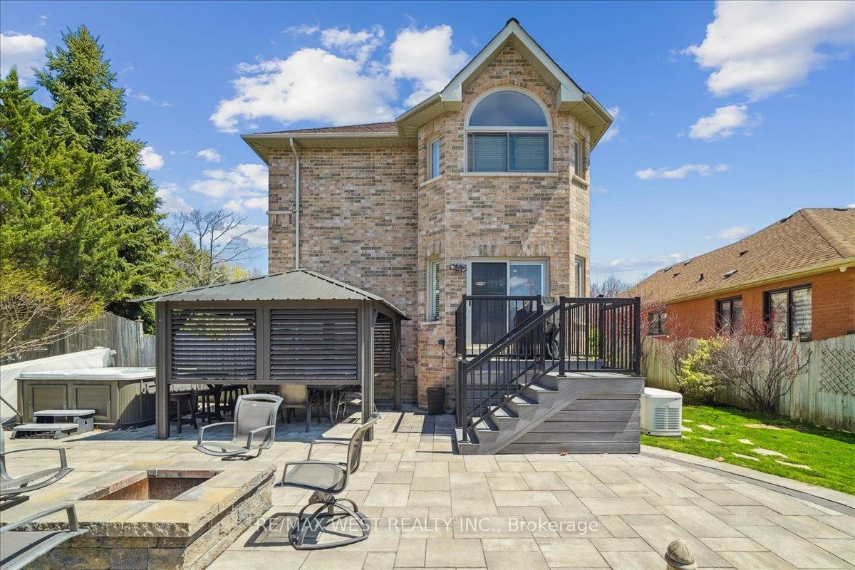 55, Burns, Letitia Heights, Barrie