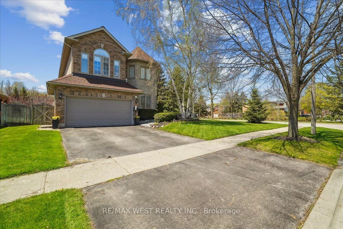 55, Burns, Letitia Heights, Barrie