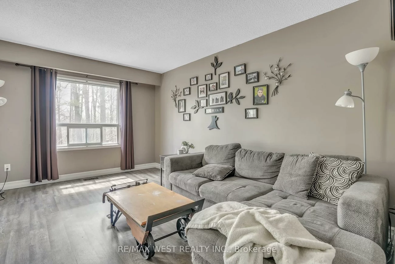 55, Burns, Letitia Heights, Barrie