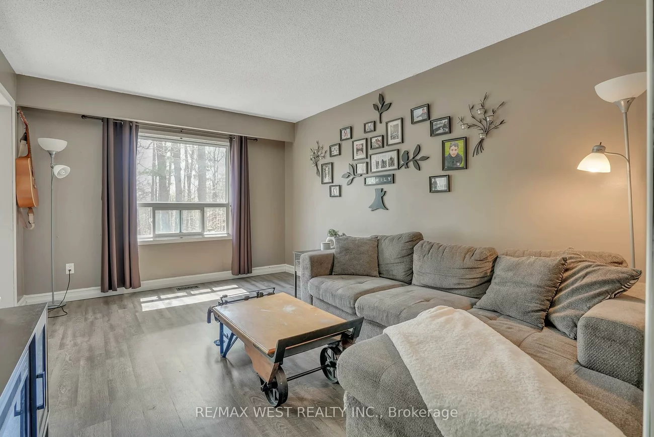 55, Burns, Letitia Heights, Barrie