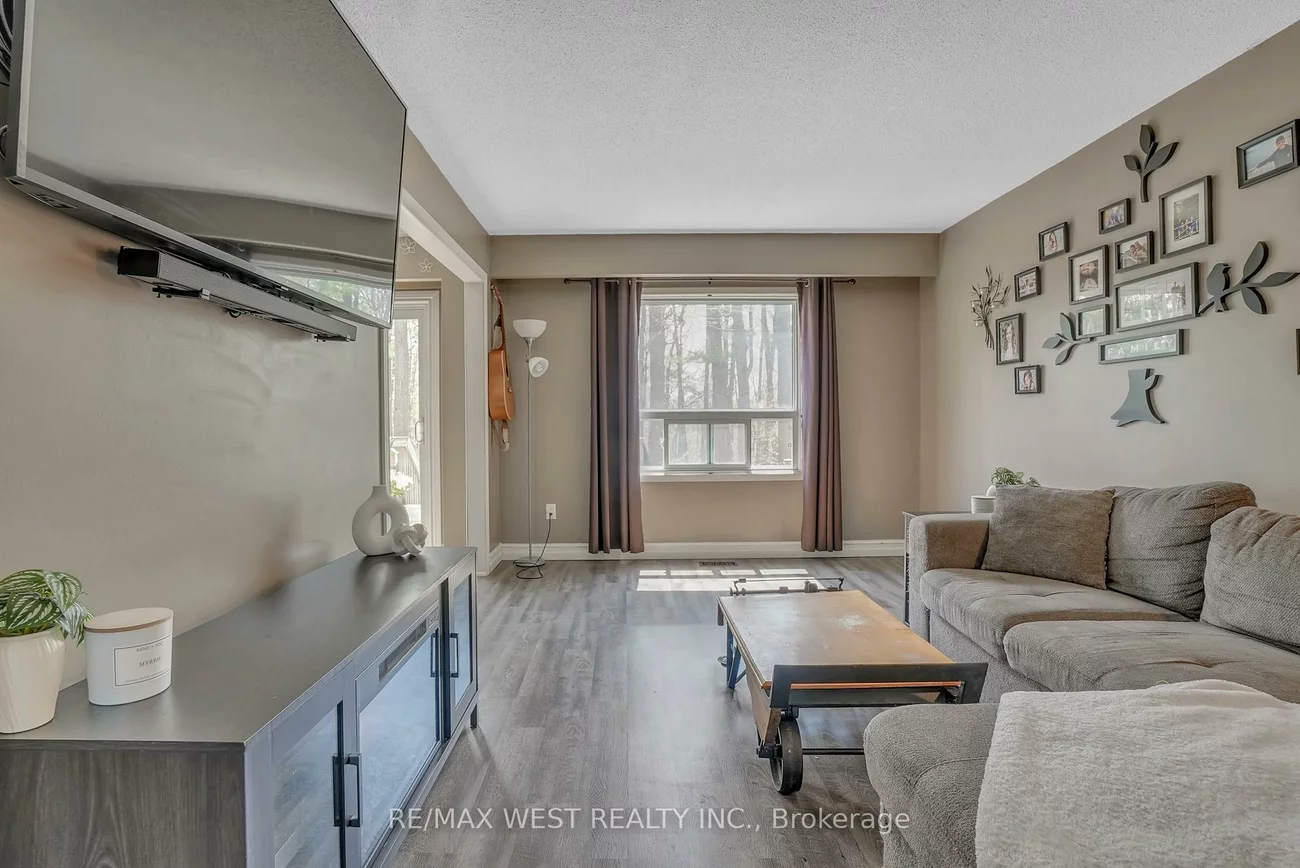 55, Burns, Letitia Heights, Barrie