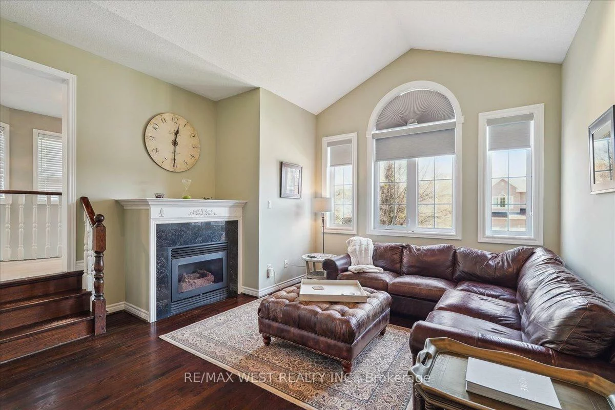 55, Burns, Letitia Heights, Barrie