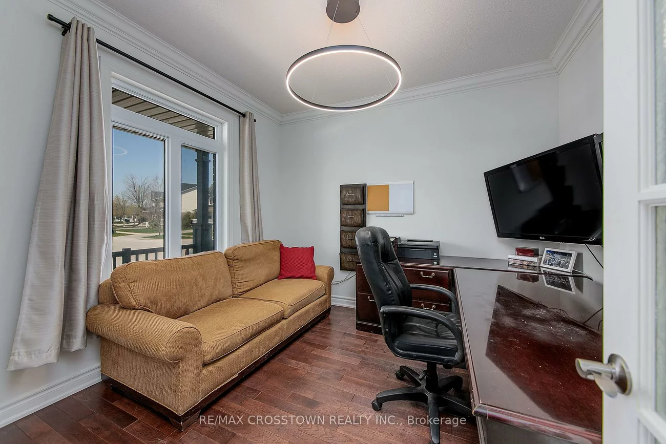 108, Succession, Innis-Shore, Barrie