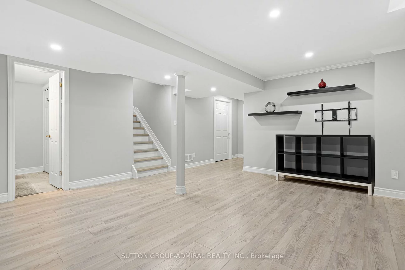 39, CHURCHLAND, Holly, Barrie