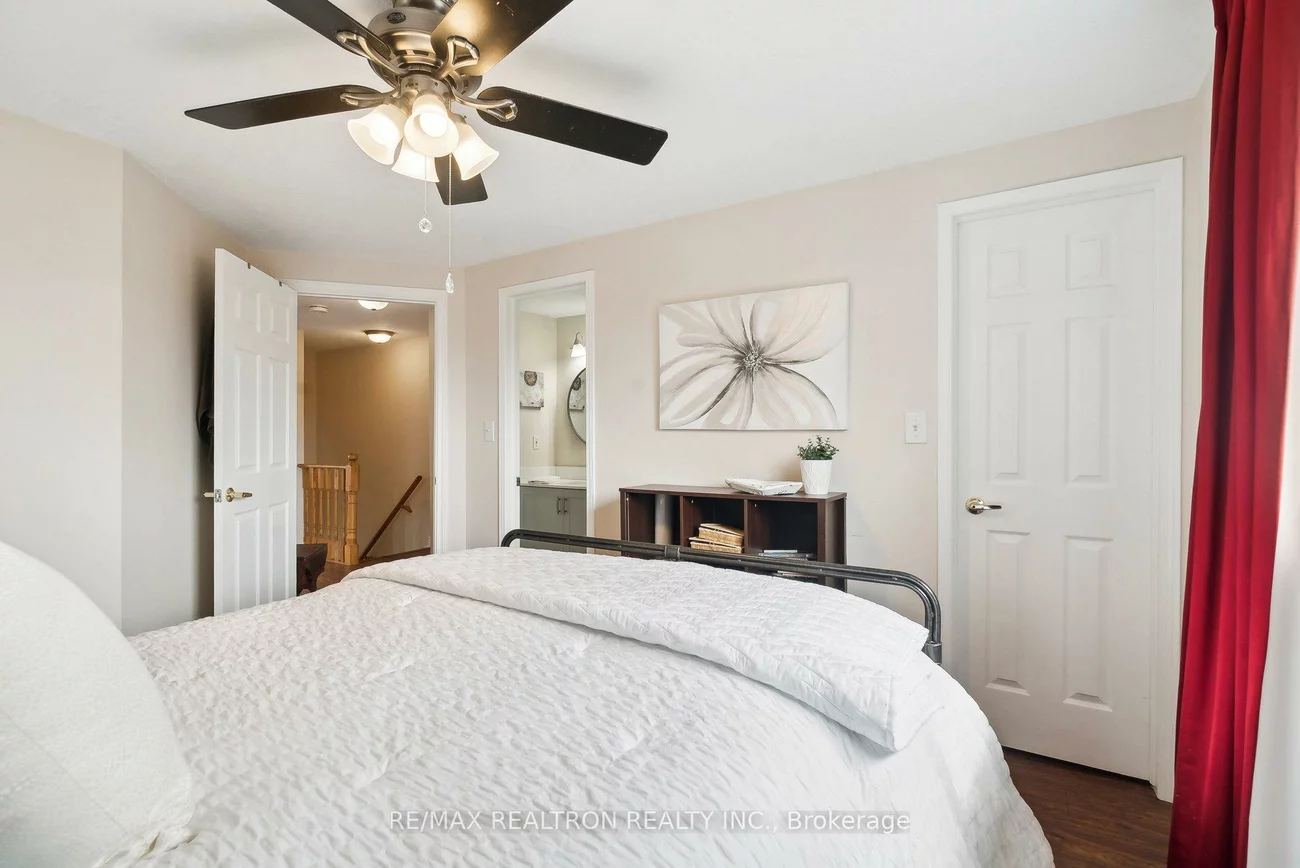 9, Epsom, Georgian Drive, Barrie