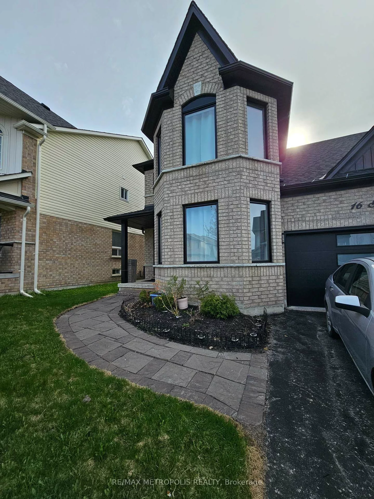 16, Snowden, Innis-Shore, Barrie