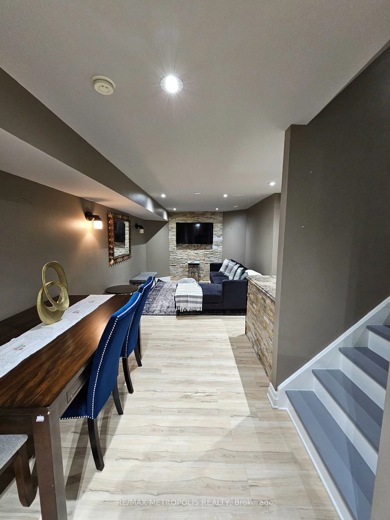 16, Snowden, Innis-Shore, Barrie