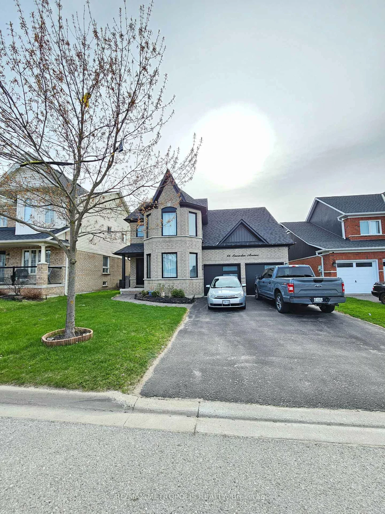 16, Snowden, Innis-Shore, Barrie