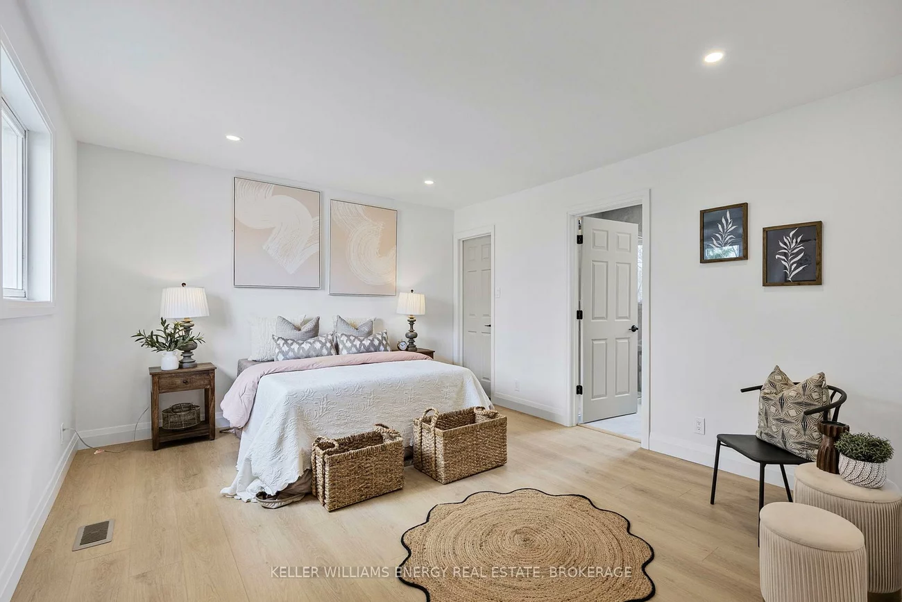 8, Heath, Cundles East, Barrie